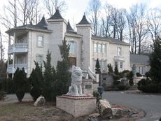 109 Villa bei Great Falls.JPG